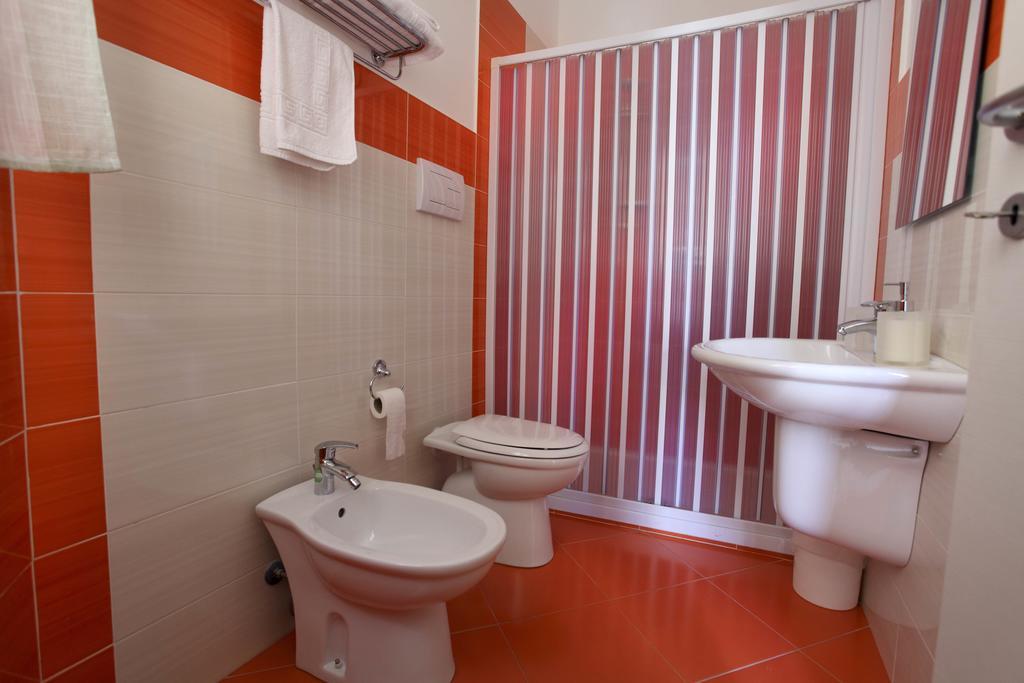 B&B La Grande Mela Santo Stefano di Camastra Bilik gambar